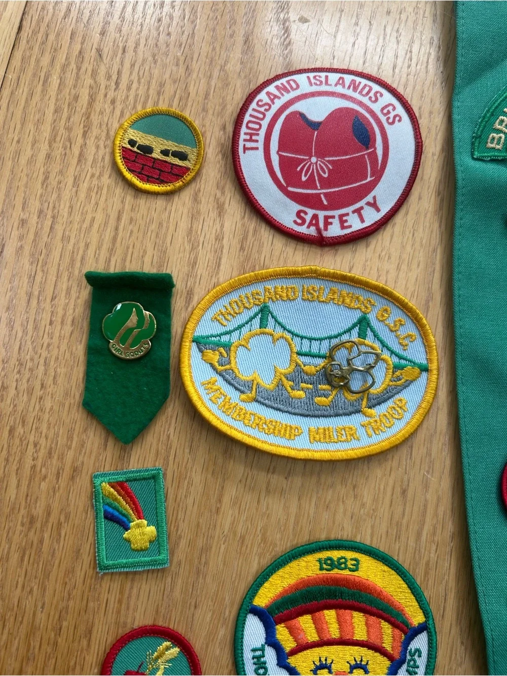 Vintage 1980s Girl Scout Junior Sash & Patch Lot Thousand Islands Camp NY
